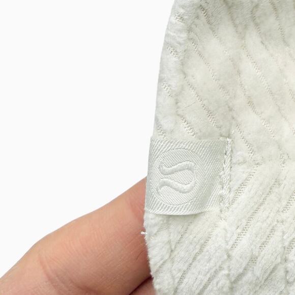 Lululemon Corduroy Bucket Hat Wide Wale Ivory Size‎ Small - Picture 3 of 5